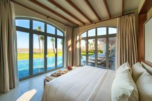 Tầm nhìn ra hồ bơi gần/tại FLC Luxury Resort Samson