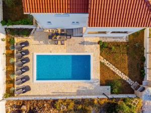 Bazén v ubytování Holiday home MB nebo v jeho okolí