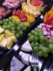 Makanan di atau berdekatan hotel