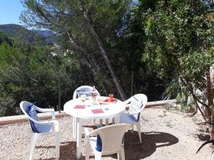 Afbeelding uit fotogalerij van Galinette in Peypin