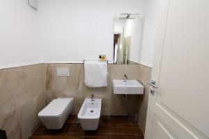 A bathroom at Residenza Palazzo Fortuna - Boutique Hotel
