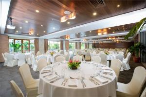 Restaurace v ubytování Savoy Seychelles Resort & Spa + 37 fotografií