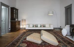 A bed or beds in a room at One Manto Square