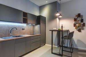 Kuchnia lub aneks kuchenny w obiekcie APARTMENTS NOVAK