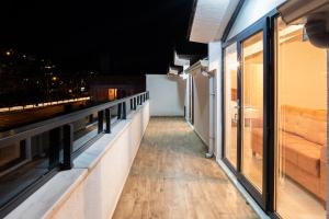 A balcony or terrace at Araz Suit