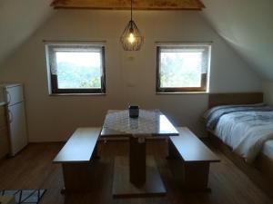 Voodi või voodid majutusasutuse Relaxing Cottage Donacka Gora toas