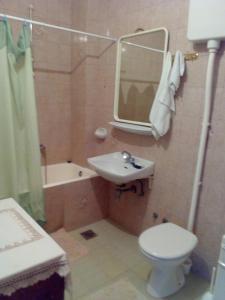 Koupelna v ubytování Apartments Alexa