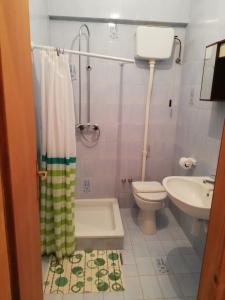 Koupelna v ubytování Apartments Alexa