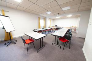 Konferenční prostory v ubytování Kyriad Clermont Ferrand Nord - Riom