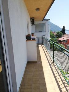 Nespecifikovaný výhled na hory nebo výhled na hory při pohledu z apartmánu