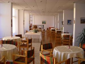 Restaurace v ubytování Telhinis Hotel & Apartments