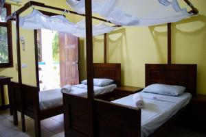 Giường trong phòng chung tại Cefa Hostel