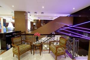 Posezení v ubytování Dorus Hotel