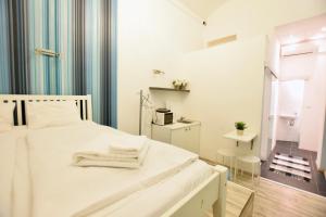 Posteľ alebo postele v izbe v ubytovaní Standard Apartment by Hi5 - Steindl street