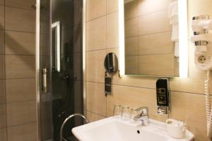 Kúpeľňa v ubytovaní City Pension Stephansplatz I Self Check In + 37 fotografií