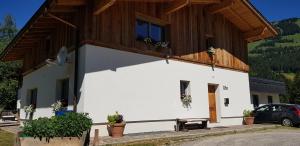 The building in which Az apartmant is located