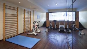 Fitness centrum a/nebo fitness zařízení v ubytování Parador de Artíes