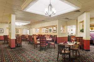 מסעדה או מקום אחר לאכול בו ב-Red Lion Hotel Cheyenne