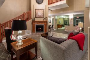 Gallery image of GrandStay Hotel & Suites Ames in Ames