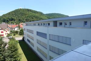 Nespecifikovaný výhled na hory nebo výhled na hory při pohledu z hotelu