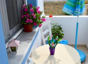 Balkón alebo terasa v ubytovaní Meltemi Beach Apartments