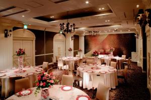 Restorāns vai citas vietas, kur ieturēt maltīti, naktsmītnē Hotel Quest Shimizu