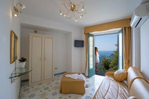 Μια τηλεόραση ή/και κέντρο ψυχαγωγίας στο Hotel Villa Maria Pia
