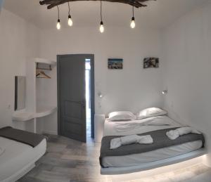 Kúpeľňa v ubytovaní Grey Rooms Naxos + 37 fotografií