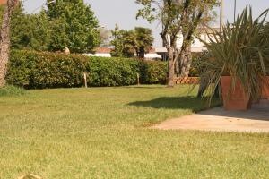 A garden outside Ariete