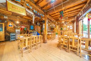 Imagen de la galería de Home Away From Home, en Shangri-La