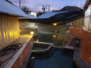 Foto dalla galleria di 四重溪洺泉溫泉旅館 a Checheng