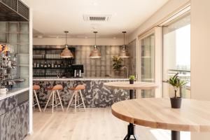 Cucina o angolo cottura di Hotel Schani Wien Hauptbahnhof