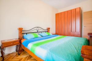 Tempat tidur dalam kamar di Luxury House Petrovic - Vranjina Skadar Lake