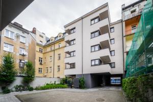 Budova, v ktorej sa apartmán nachádza