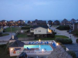 Der Swimmingpool an oder in der Nähe von Hatteras Island Inn