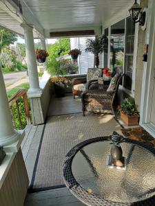 Gallery image of Your Oasis in Niagara Falls Canada in Niagara Falls +10 photos
