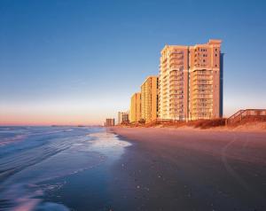 Foto da galeria de Club Wyndham SeaWatch Resort em Myrtle Beach