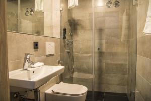 Ванна кімната в Hayta Hotel Stuttgart Airport Messe