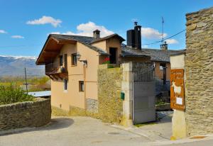 Hoone, kus the country house asub
