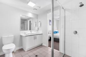 Koupelna v ubytování Essence Apartments Chermside