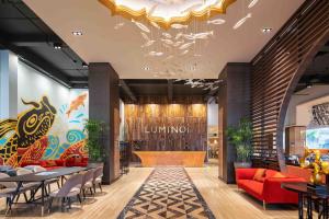 Posezení v ubytování Luminor Hotel Jakarta Kota By WH