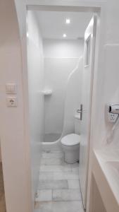 Kúpeľňa v ubytovaní Grey Rooms Naxos