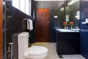 Bathroom sa Ovi Court City Apartments Nuwara Eliya