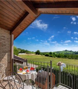 A balcony or terrace at Roncaglia Suite Még 7 kép