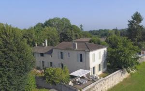 Το κτήριο όπου στεγάζεται  το bed & breakfast