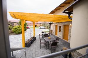 Balkón alebo terasa v ubytovaní Apartmány Lea