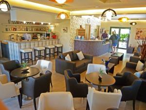 Gallery image of Eleana Boutique Hotel & Blue Infinity in Nikiana