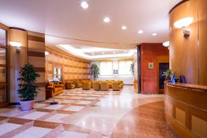 Lobbyen eller receptionen på Hotel Persico's
