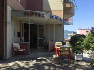 Budova, kde se aparthotel nachází