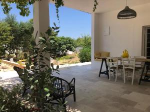 Patio nebo venkovní prostory v ubytování FICOMORO surf house